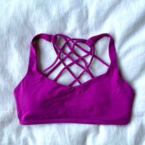 Lululemon Cross Back Sports Bra, Size 6